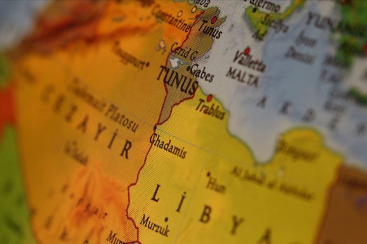 Tunuslu siyasi uzmanlar: Tunus Libya h&uuml;k&uuml;metini meşru taraf olarak kabul ediyor