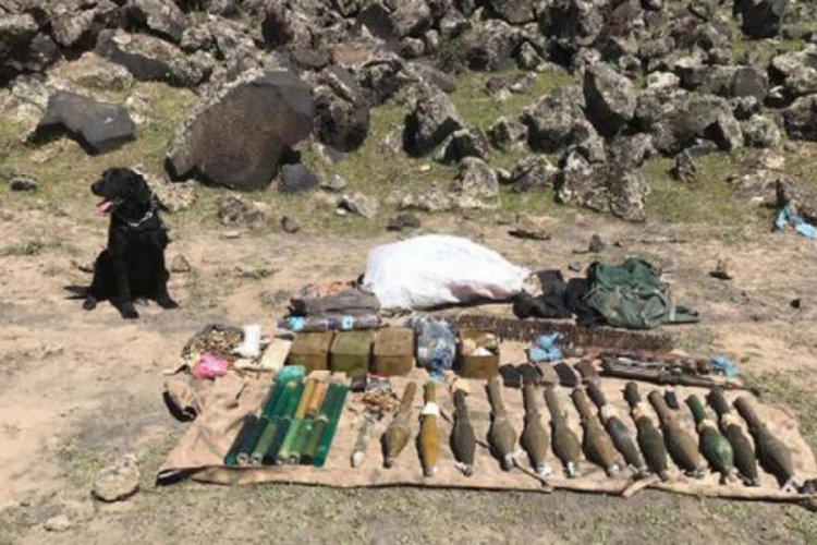 PKK'lı ter&ouml;ristlere ait silah ve m&uuml;himmat ele ge&ccedil;irildi