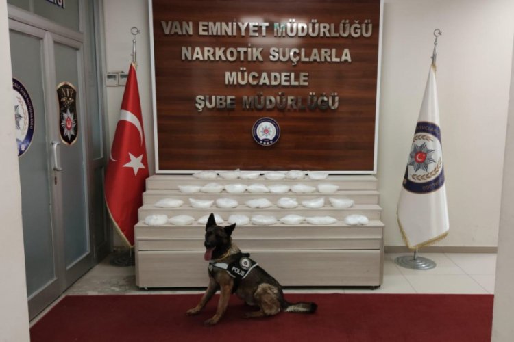 Van'da 14 kilo metamfetamin ele ge&ccedil;irildi