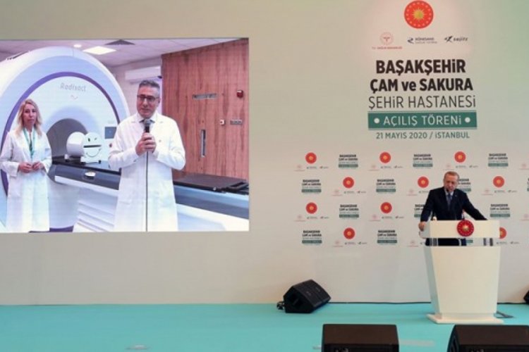 Cumhurbaşkanı Erdoğan: 82 &uuml;lkeye tıbbi malzeme ve maske yolladık