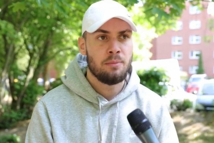 Volkan  Koyug&ouml;z: Maske takmadım diye polisler d&ouml;vd&uuml;