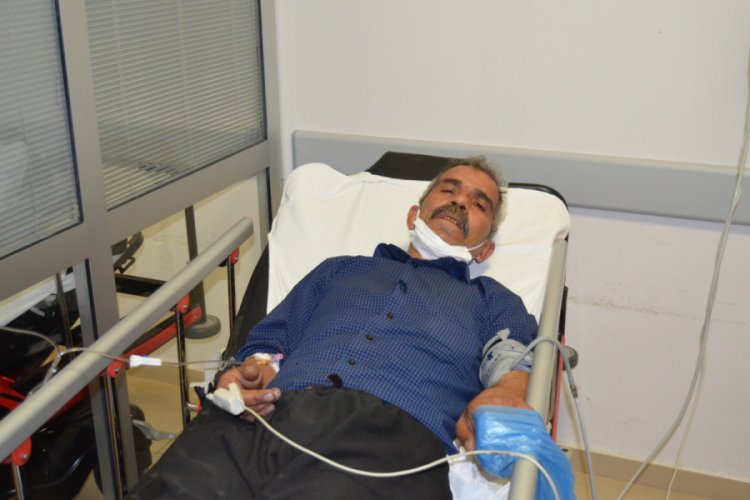 Yemekten zehirlenen 4 iş&ccedil;i hastaneye kaldırıldı