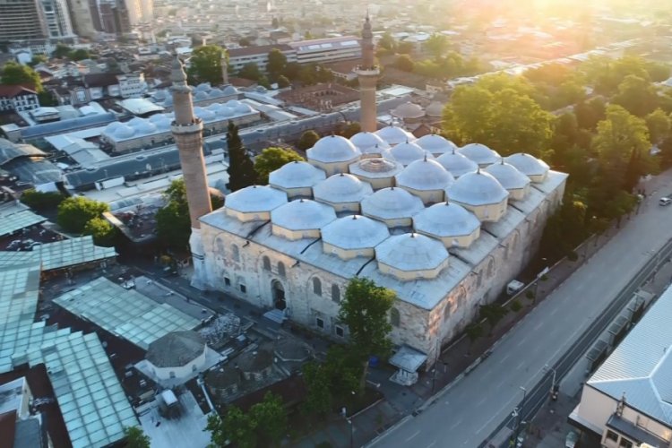 Bursa'daki boş camilerde bayram namazı vaktinde tekbir sesleri y&uuml;kseldi