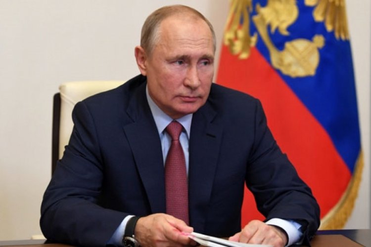 Putin, Rusya'daki M&uuml;sl&uuml;manların Ramazan Bayramı'nı tebrik etti