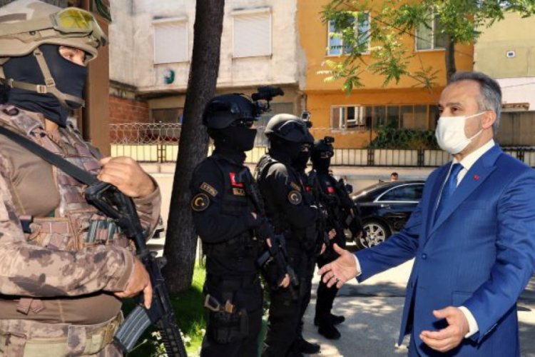 Bursa'da bayramda &ccedil;alışanlar unutulmadı