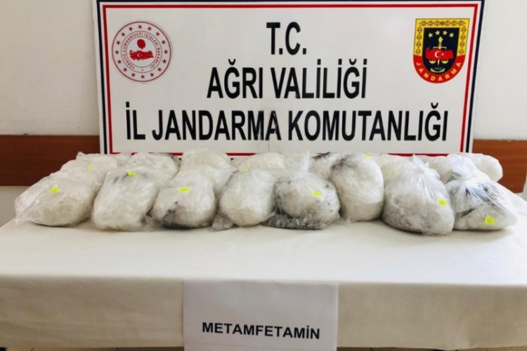 30 kilogram metamfetamin maddesi ele ge&ccedil;irildi