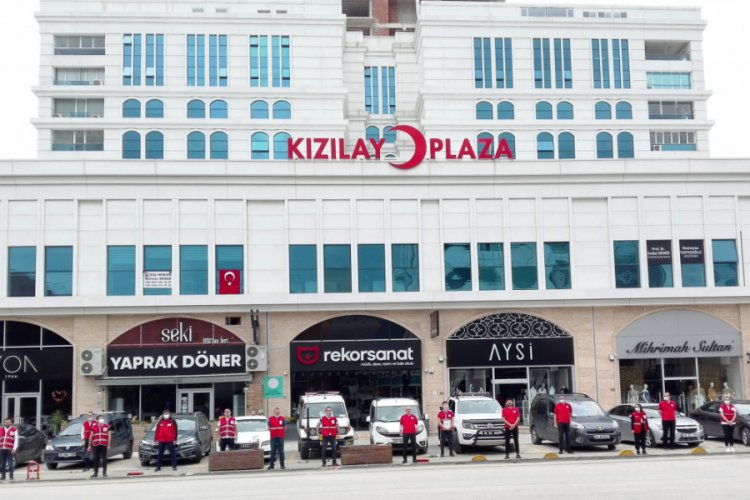 T&uuml;rk Kızılay Bursa, sessiz bayramda umudun sesi oldu