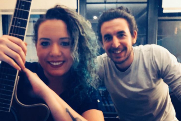 Bursalı hastalara Tacınur'dan m&uuml;zik ziyafeti