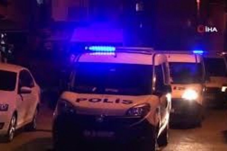 Bek&ccedil;iler kimlik g&ouml;rmek isteyince ortalık karıştı