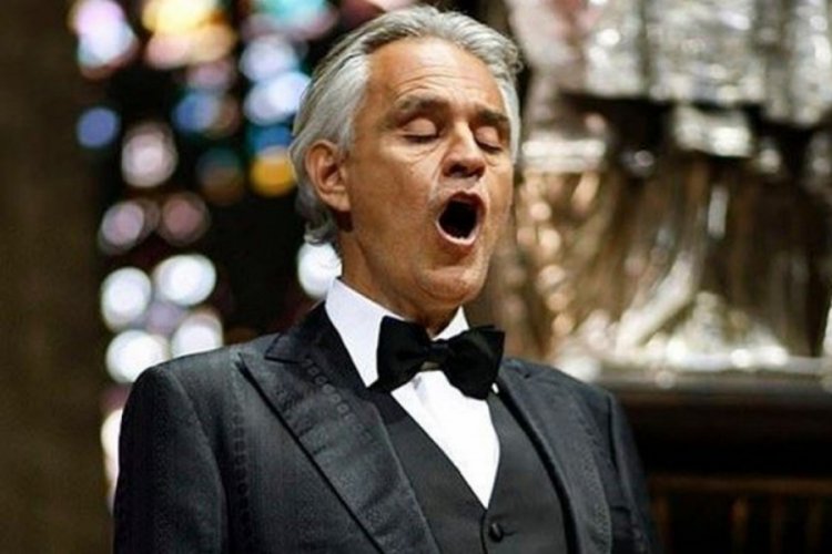 D&uuml;nyaca &uuml;nl&uuml; tenor Andrea Bocelli corona'ya yakalandığını a&ccedil;ıkladı
