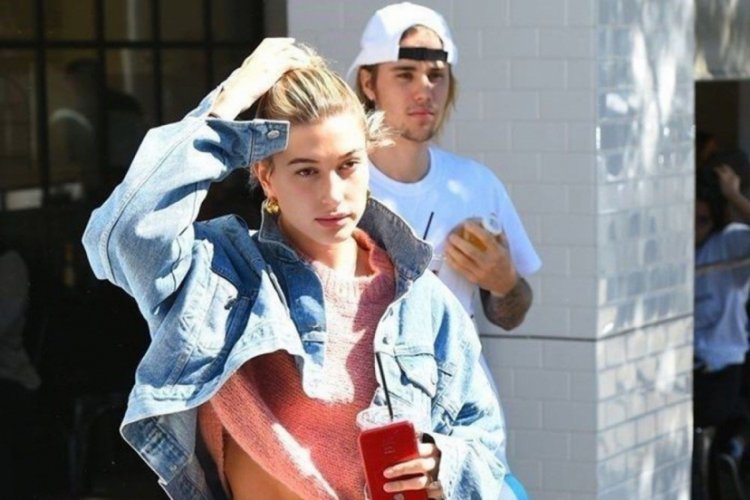 Hailey Bieber: Y&uuml;z&uuml;me hi&ccedil; dokunmadım