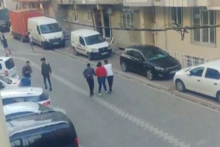 Yasağa aldırmadan halay &ccedil;ekip top oynadılar