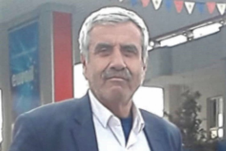 Yanında refakat&ccedil;i kalan babasını &ouml;ld&uuml;rd&uuml;!