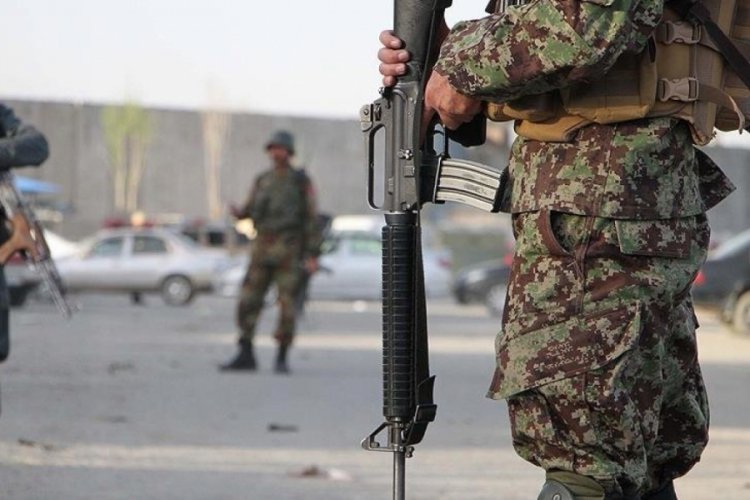 Afganistan'da taliban polise saldırdı