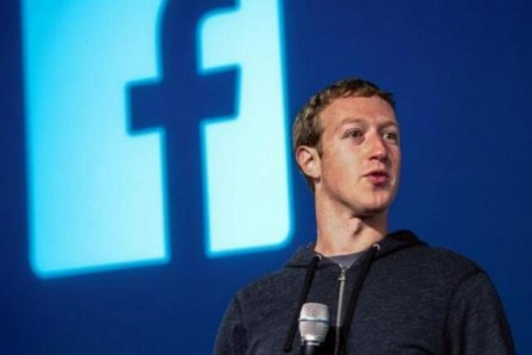 Facebook'un kurucusu Zuckerberg, Twitter'ı eleştirdi