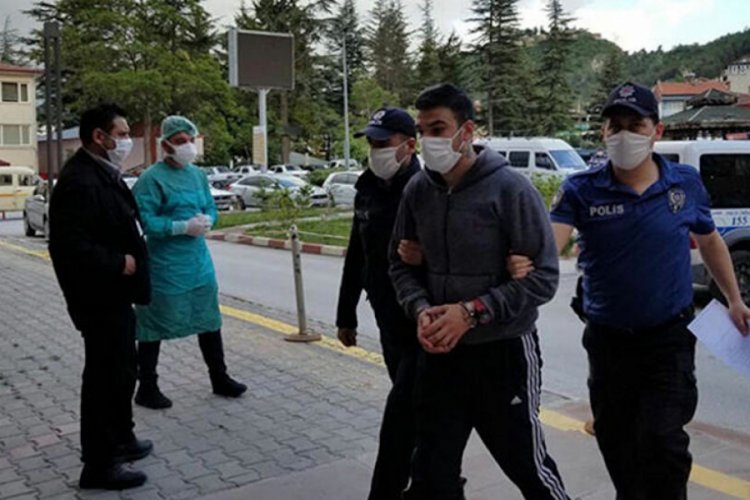 Sokak k&ouml;peğini tabancayla &ouml;ld&uuml;ren adamın savunması: Sarhoştum, hatırlamıyorum