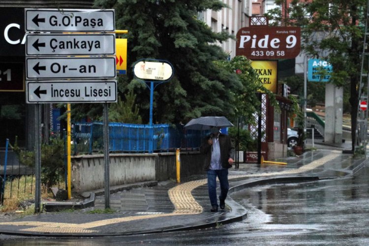 Ankara'da sağanak etkili oldu