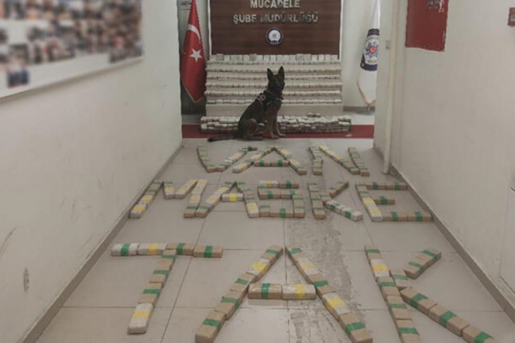 Toprağa g&ouml;m&uuml;l&uuml; 248 kilo eroin ele ge&ccedil;ti