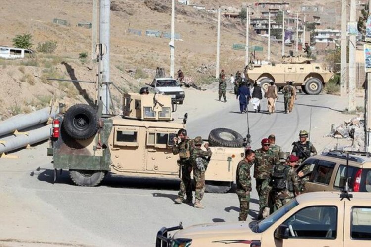 Afganistan'da Taliban saldırısında 14 asker &ouml;ld&uuml;
