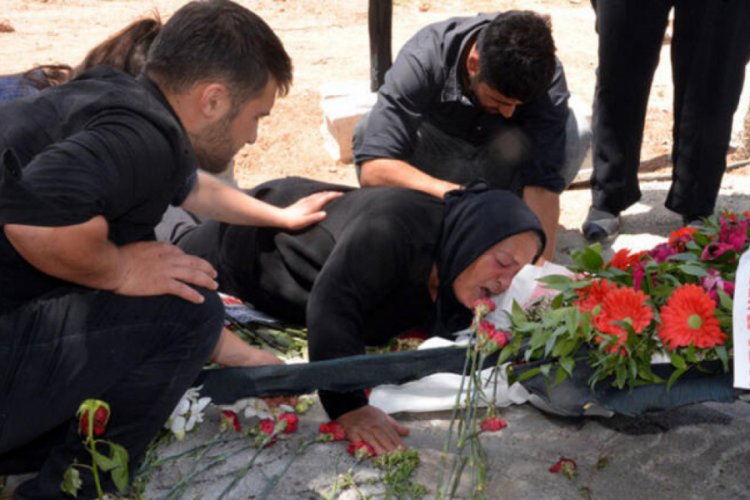 Boksörün öldürdüğü Zeynep'in annesi: Kızımdan zorla para alıyor ...