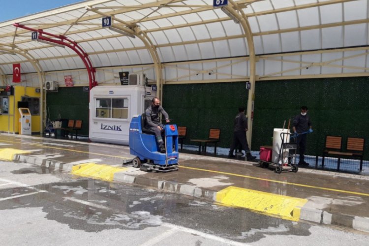 Bursa Şehirlerarası Otobüs Terminali dip bucak dezenfekte edildi