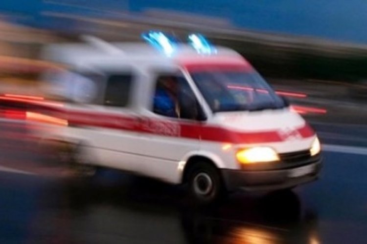 Kavga ihbarına giden Yunus ekibine minib&uuml;s &ccedil;arptı