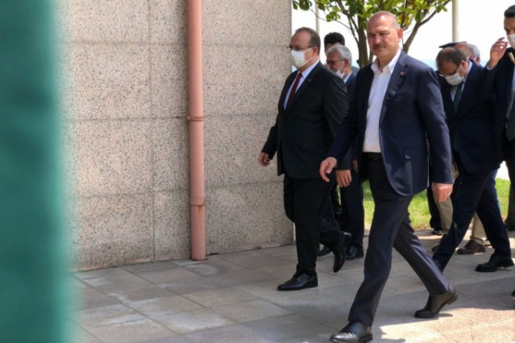 Bursa İ&ccedil;işleri Bakanı Soylu şehit cenazesi i&ccedil;in Bursa'da