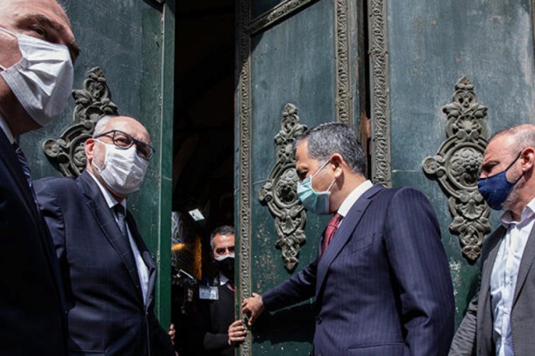 Vali Yerlikaya'dan Tarihi Kapalı&ccedil;arşı ve Mısır &Ccedil;arşısı a&ccedil;ıklaması