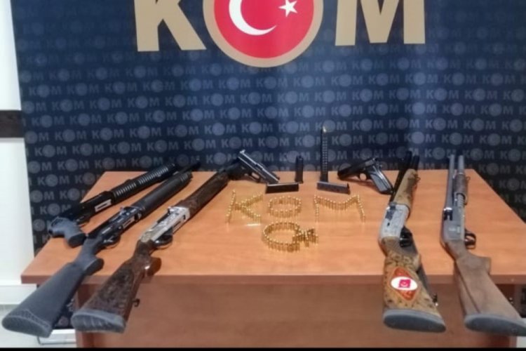 Mersin'de 'silah ticareti' operasyonu: 13 g&ouml;zaltı