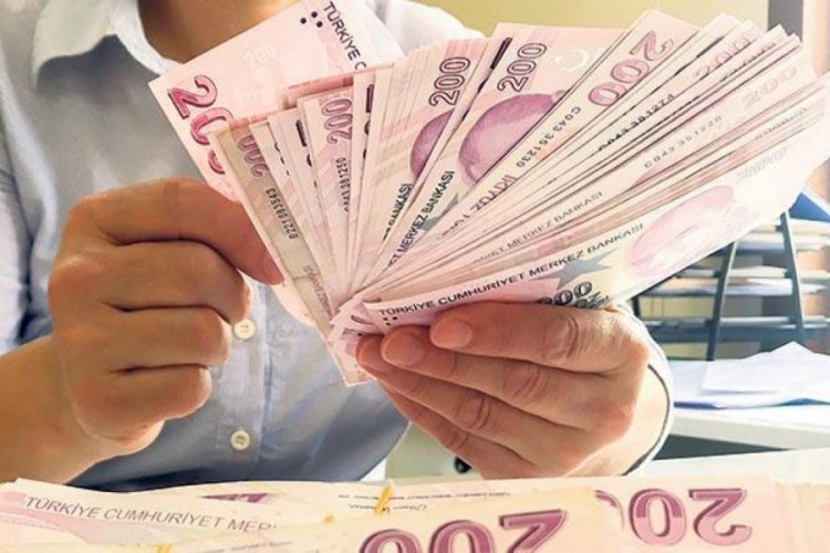 Kısıtlamadan muaf 65 yaş &uuml;zeri m&uuml;kellefler i&ccedil;in vergi s&uuml;re&ccedil;leri başladı