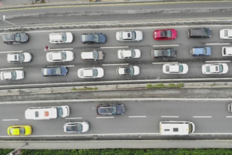 E-5'teki trafik yoğunluğu oluştu