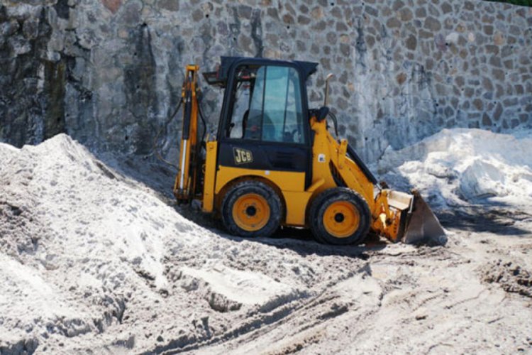 Mermer tozuyla Maldivler'e &ccedil;evirmeye &ccedil;alıştılar