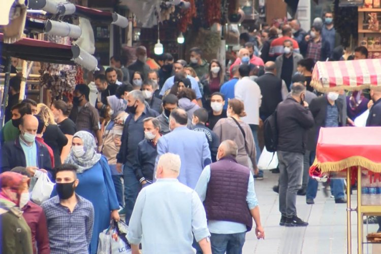 Emin&ouml;n&uuml; ile Galata K&ouml;pr&uuml;s&uuml;'nde yoğunluk
