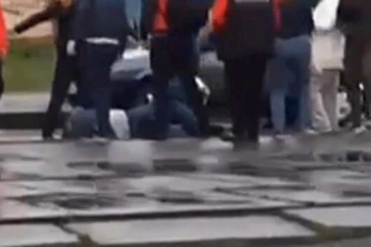 Yolculara 'maske tak' uyarısı yaptı, ortalık karıştı