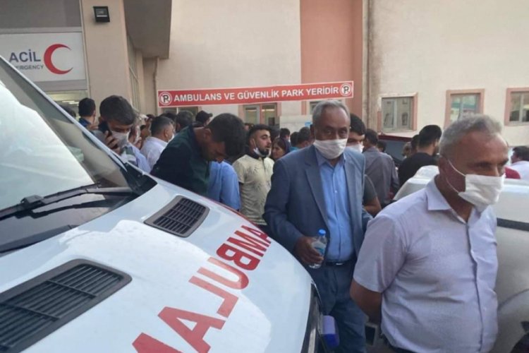 &Ccedil;ocukların kavgasına aileler karıştı: 2 &ouml;l&uuml;, 12 yaralı, 22 g&ouml;zaltı