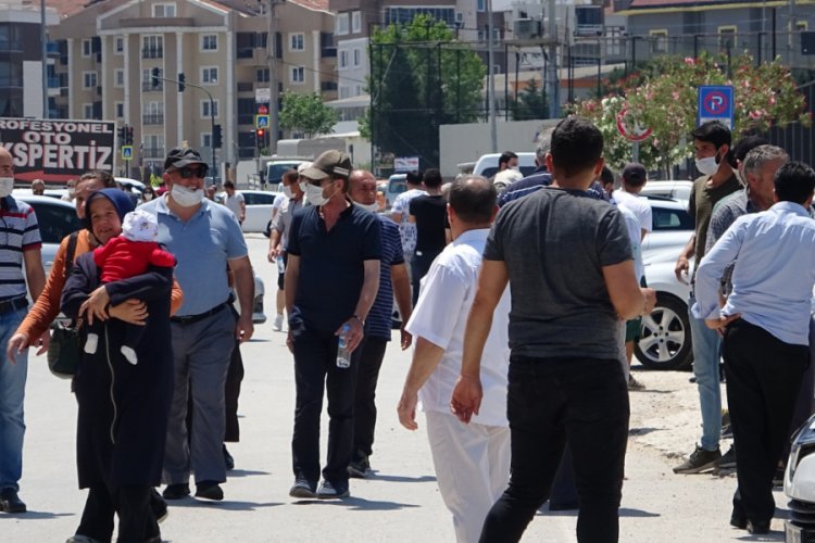Bursa'da polisin anonsu &uuml;zerine nereye ka&ccedil;acaklarını şaşırdılar!