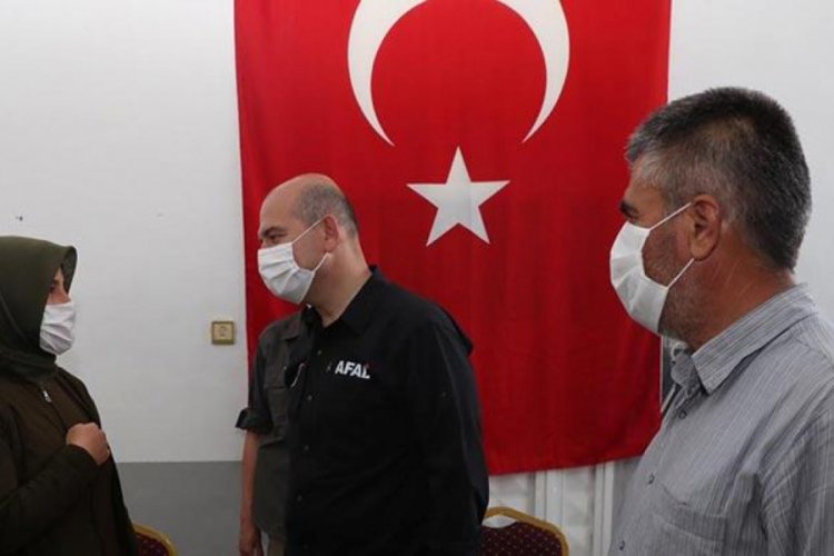 Soylu, Hatay'da şehit ailesine taziye ziyaretinde bulundu