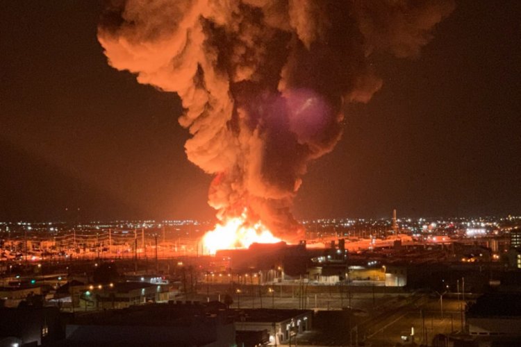 ABD'nin Arizona kentinde b&uuml;y&uuml;k yangın!