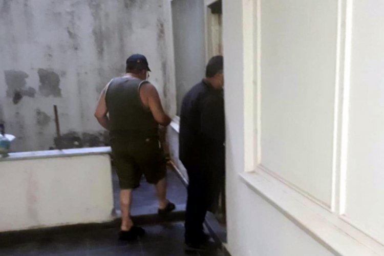 Kıraathanede kumar oynayan 3 kişiye 'sosyal mesafe' cezası