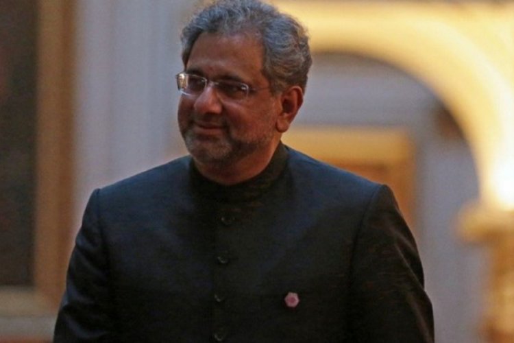 Pakistan'ın eski Başbakanı Abbasi korona vir&uuml;se yakalandı