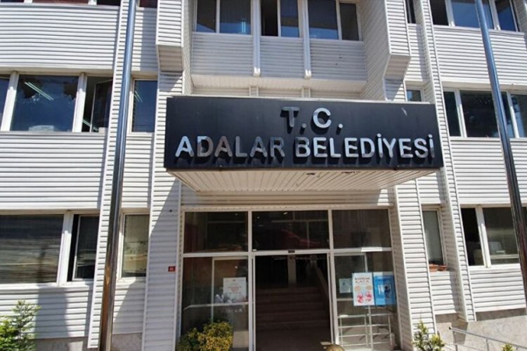 Adalar Belediye binasına ateş a&ccedil;an ş&uuml;pheli tutuklandı