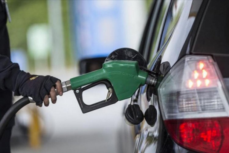 Benzin ve motorine beklenen zam geldi