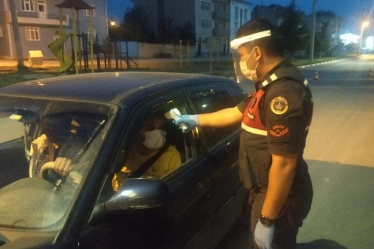Vakaların artış g&ouml;sterdiği kasabaya giriş ve &ccedil;ıkışlar durduruldu
