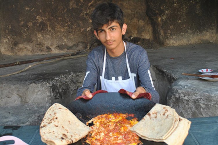 Yaptığı yemeklerle fenomen olan Taha: Bu s&uuml;re&ccedil;te &ccedil;ok yıprandım