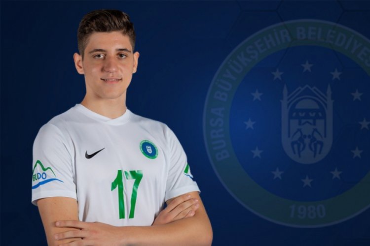 Berk Dilmenler Bursa B&uuml;y&uuml;kşehir Belediyespor'un A takımına y&uuml;kseldi