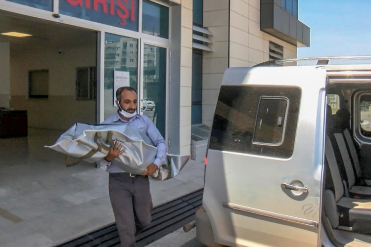 Sondaj kuyusuna d&uuml;şen 1,5 yaşındaki Mahmud &ouml;ld&uuml;