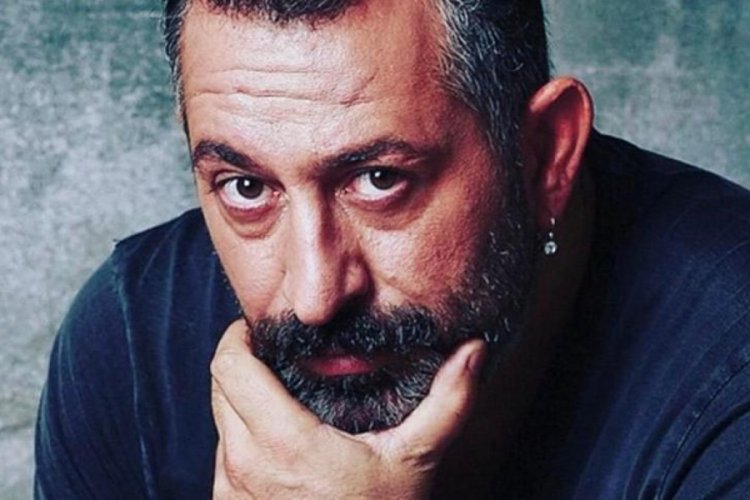 Cem Yılmaz'dan uyarı: 'Bu iki hesabı takip etmeyin'