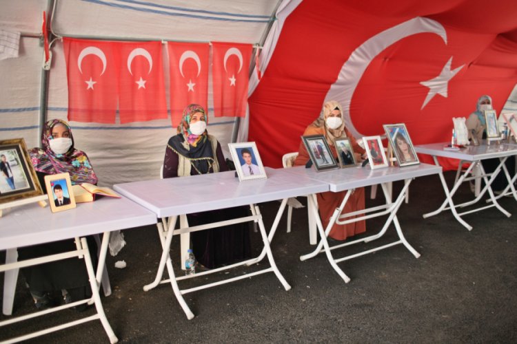 HDP &ouml;n&uuml;ndeki eylemde 281'inci g&uuml;n
