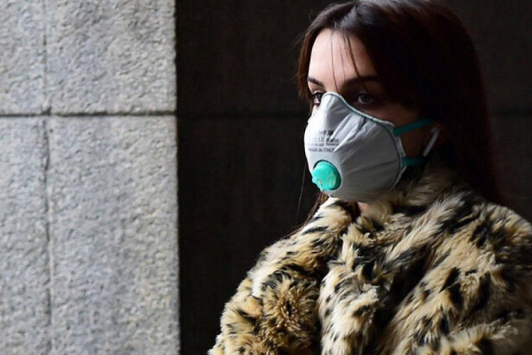 İspanya'da salgın kalıcı olarak yenilene kadar maske takmak zorunlu olacak