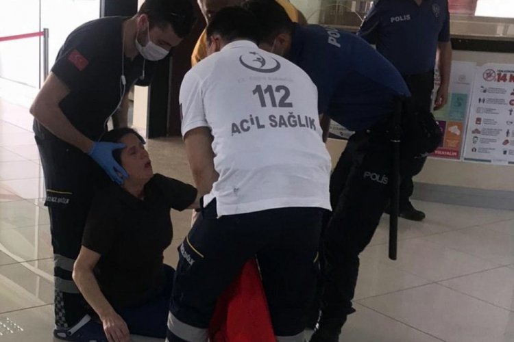 Oğlu cinsel istismar nedeniyle intihar eden anne duruşma sonrası bayıldı